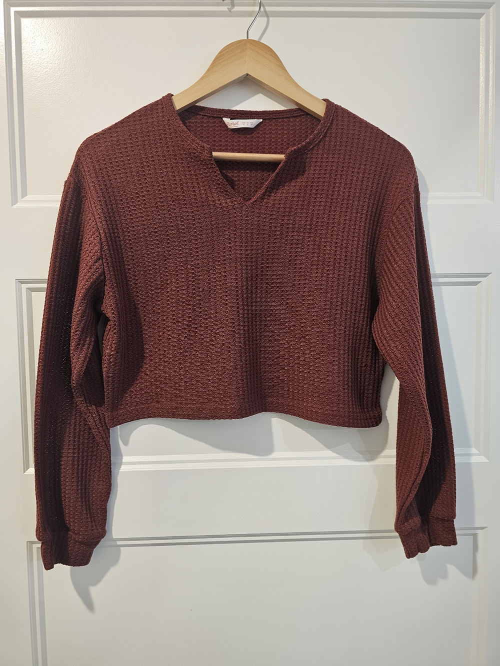 ROMWE Cropped Waffle-Knit Sweater in Rust